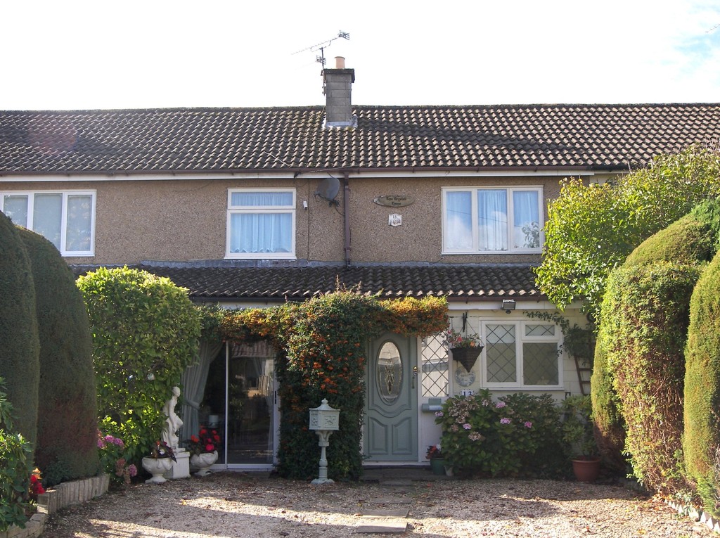 Property in Orchard Road, Corsham, Wiltshire, SN13 0DJ