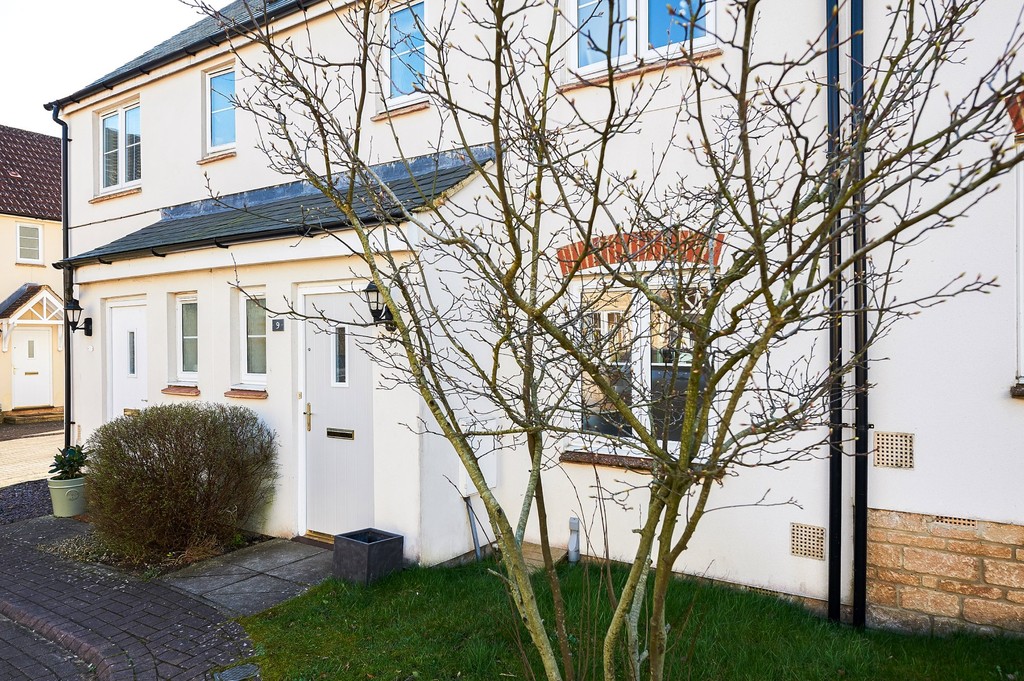 Property in Lewis Close, Corsham, Wilts, SN13 9EA