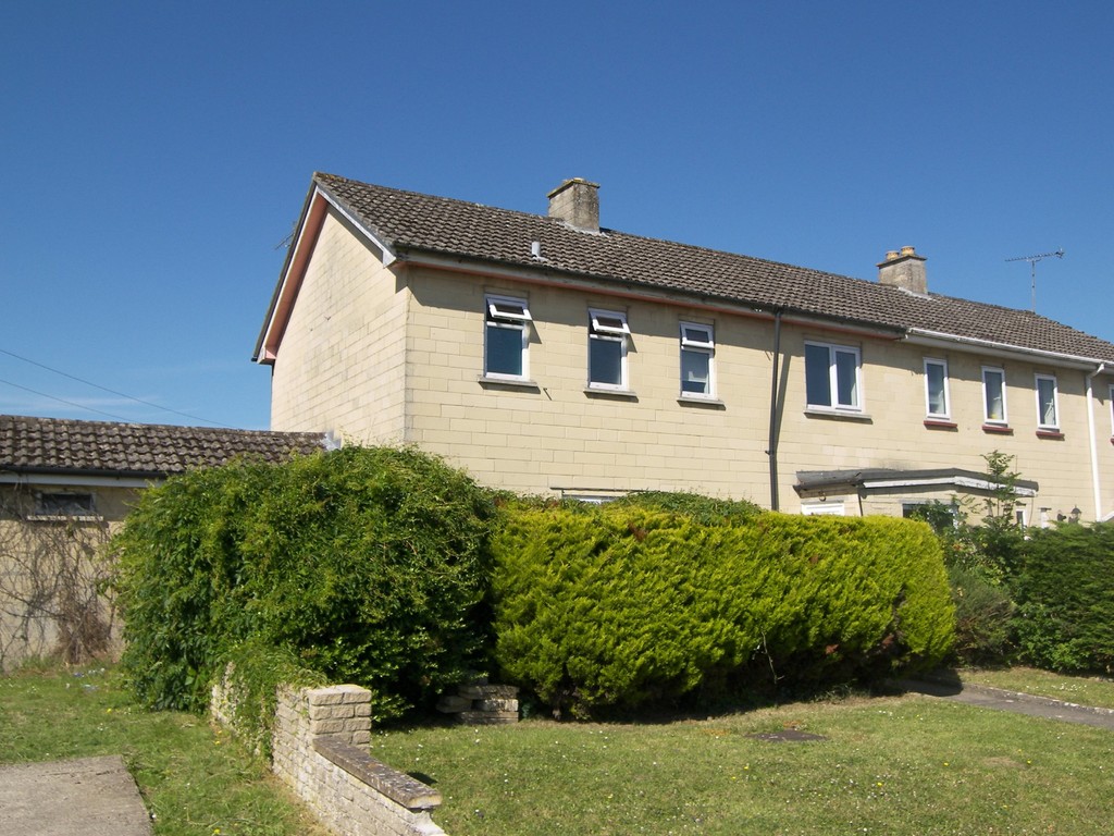Property in Queens Avenue, Corsham, Wiltshire, SN13 0DX