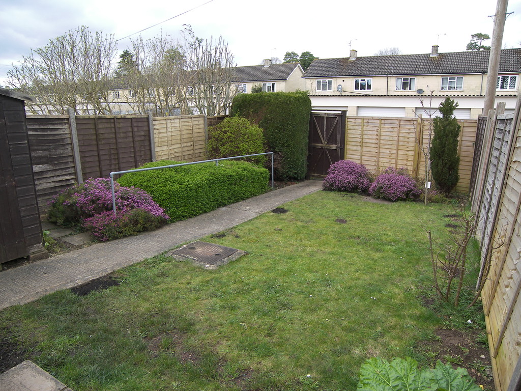 Property in Churchill Way, Corsham, Wiltshire, SN13 0EB