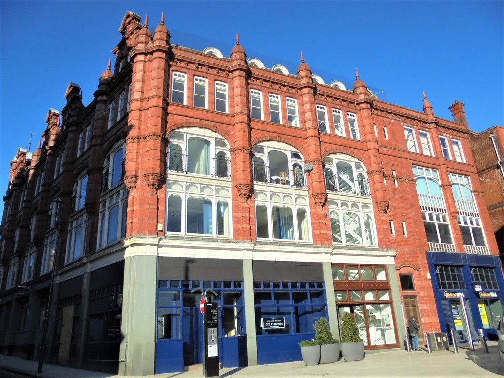 Property in Harewood Street, Vicar Lane, Leeds, LS2 7AD