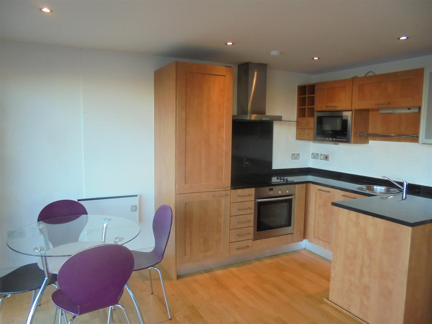 La Salle, Hunslet Leeds, LS10 1NG