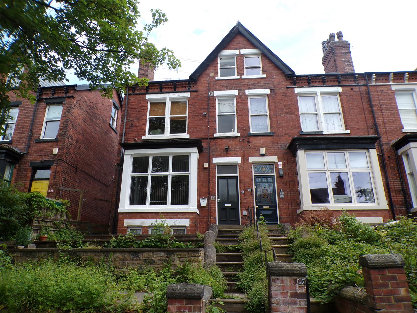 Oakwood Avenue, Leeds, LS8 2HZ