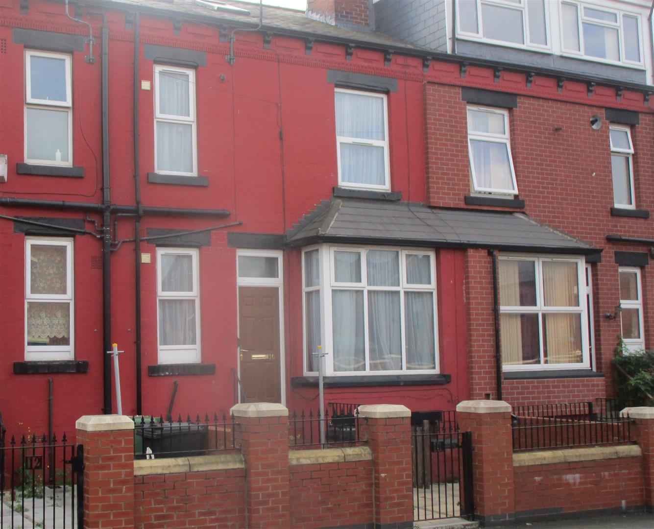 St Hildas Avenue, Leeds, LS9 0BZ