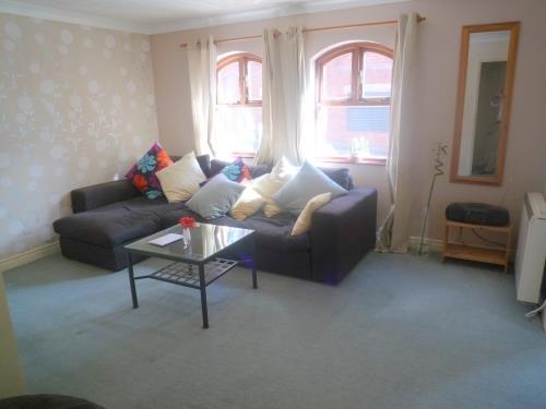 Riverside Court, Leeds, LS1 7BU