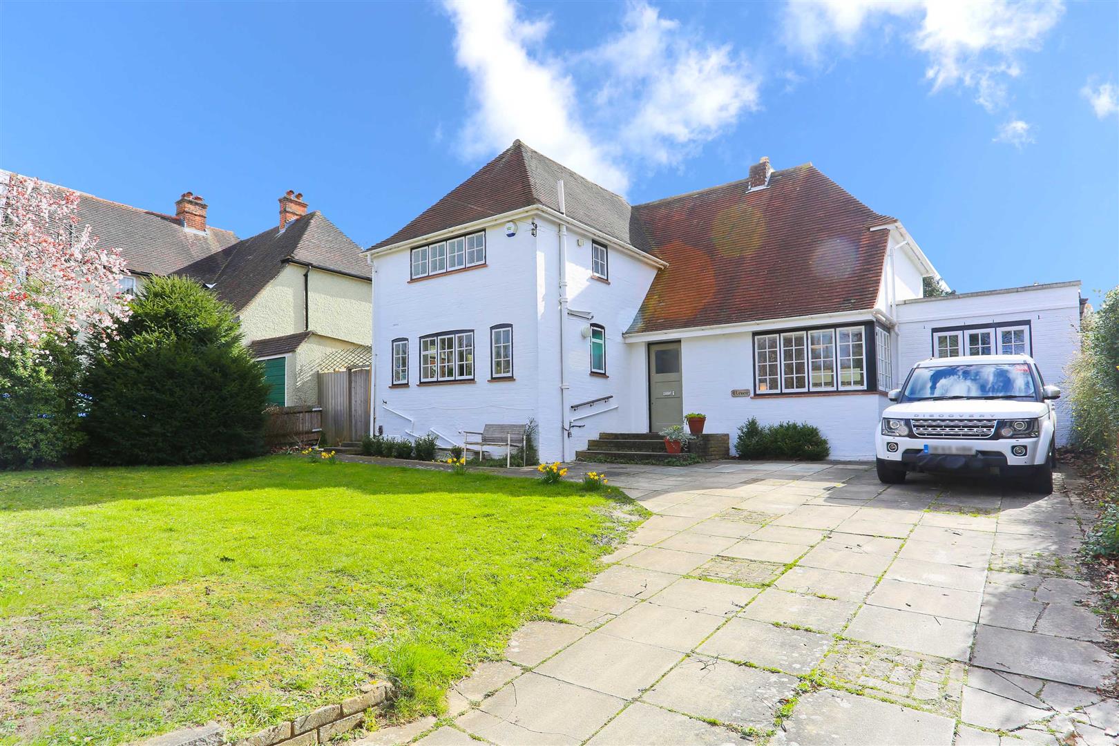 Property in Road, CARSHALTON, Surrey, SM5 3ET