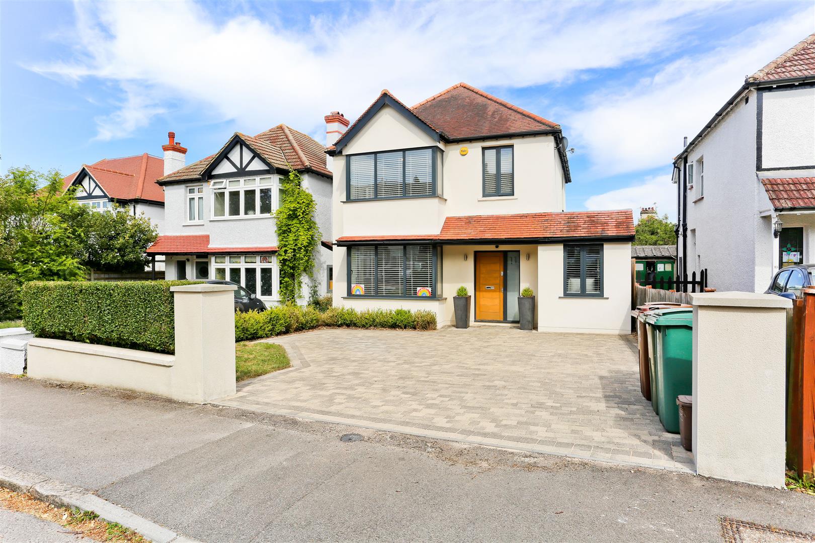 Property in Dalmeny Road, CARSHALTON, Surrey, SM5 4PL