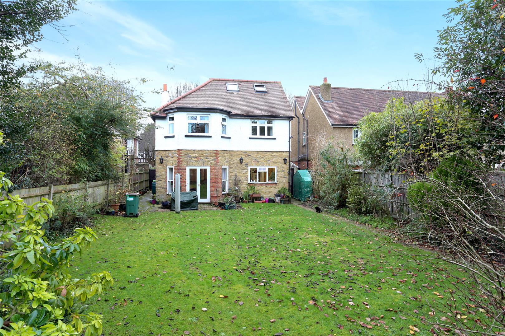Property in Carshalton Park Road, CARSHALTON, Surrey, SM5 3SJ