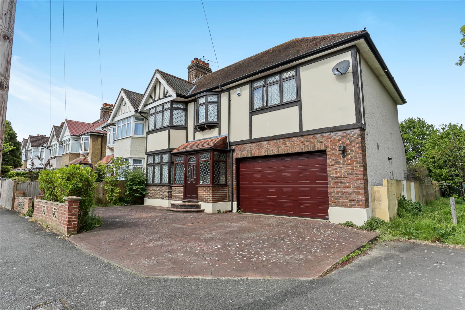 Property in Morden Way, Sutton, London, SM3 9PQ