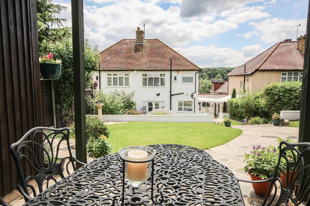 Property in St Andrews Road, Coulsdon, Surrey, CR5 3HA