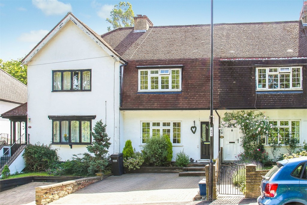 Property in The Glade, Old Coulsdon, Surrey, CR5 1SN