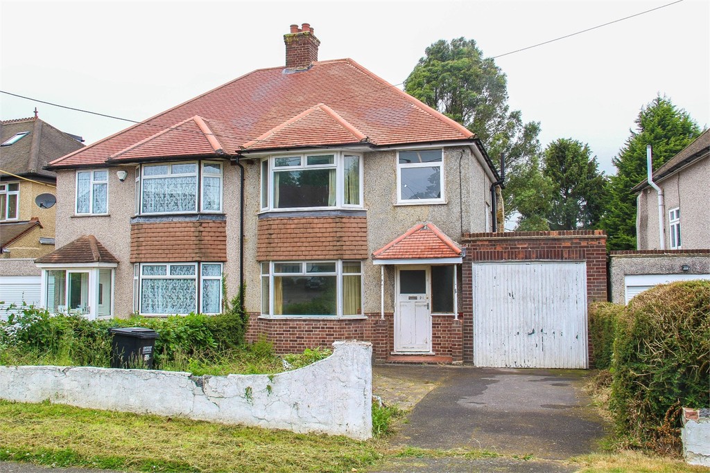 Property in Keston Avenue, Old Coulsdon, Surrey, CR5 1HP