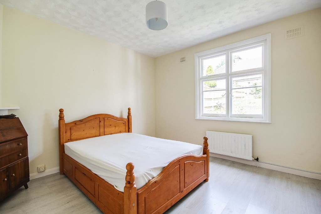 Property in Chipstead Valley Road, Coulsdon, Surrey, CR5 3BF