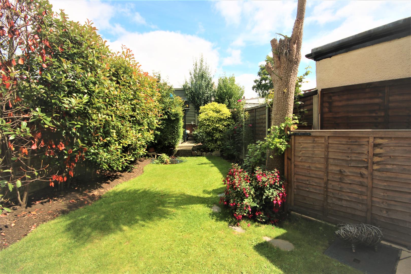 Property in Mansfield Avenue, East Bdrs., Herts., EN4 8QD