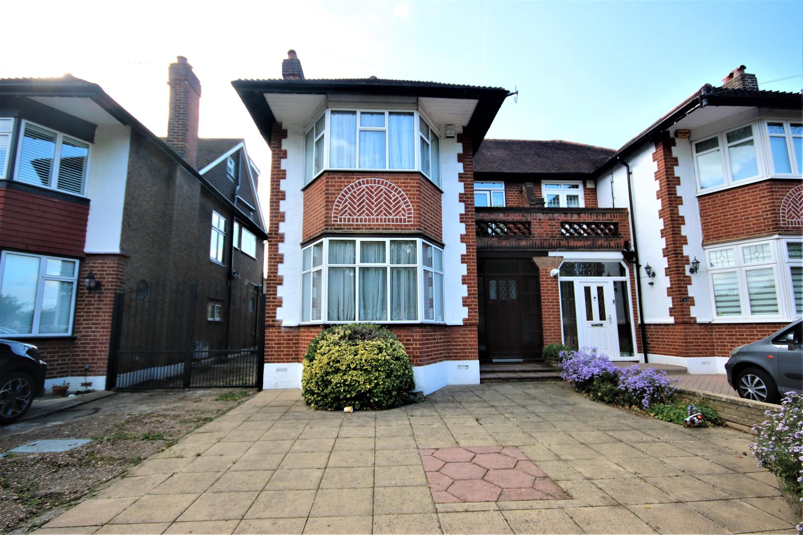 Home estate agents in hadley wood cockfosters southgate oakwood