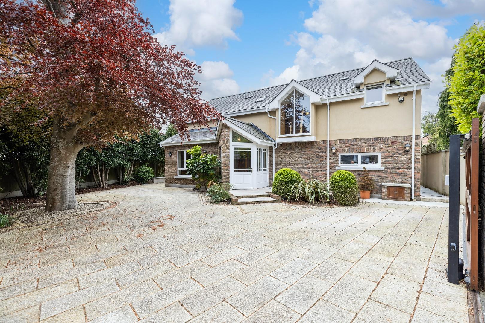 San Marco, Gordon Avenue, Foxrock, D18RK80