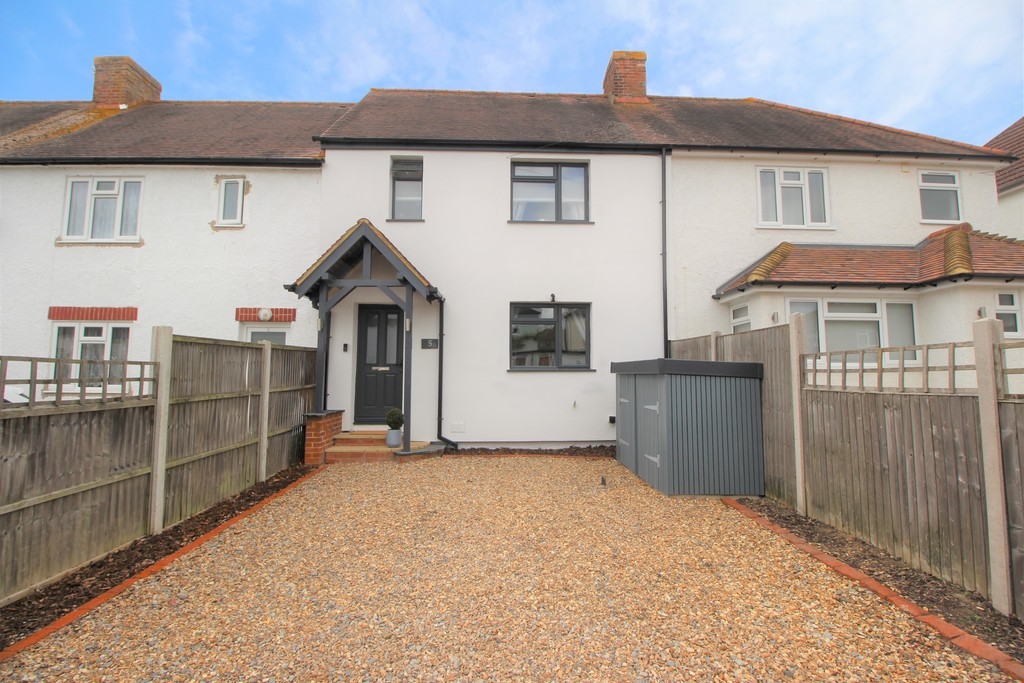 Property in Gloucester Road, Guildford, GU2 9TG