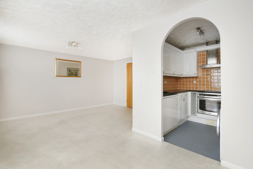 Property in Parkview Road, London, SE9 3QP