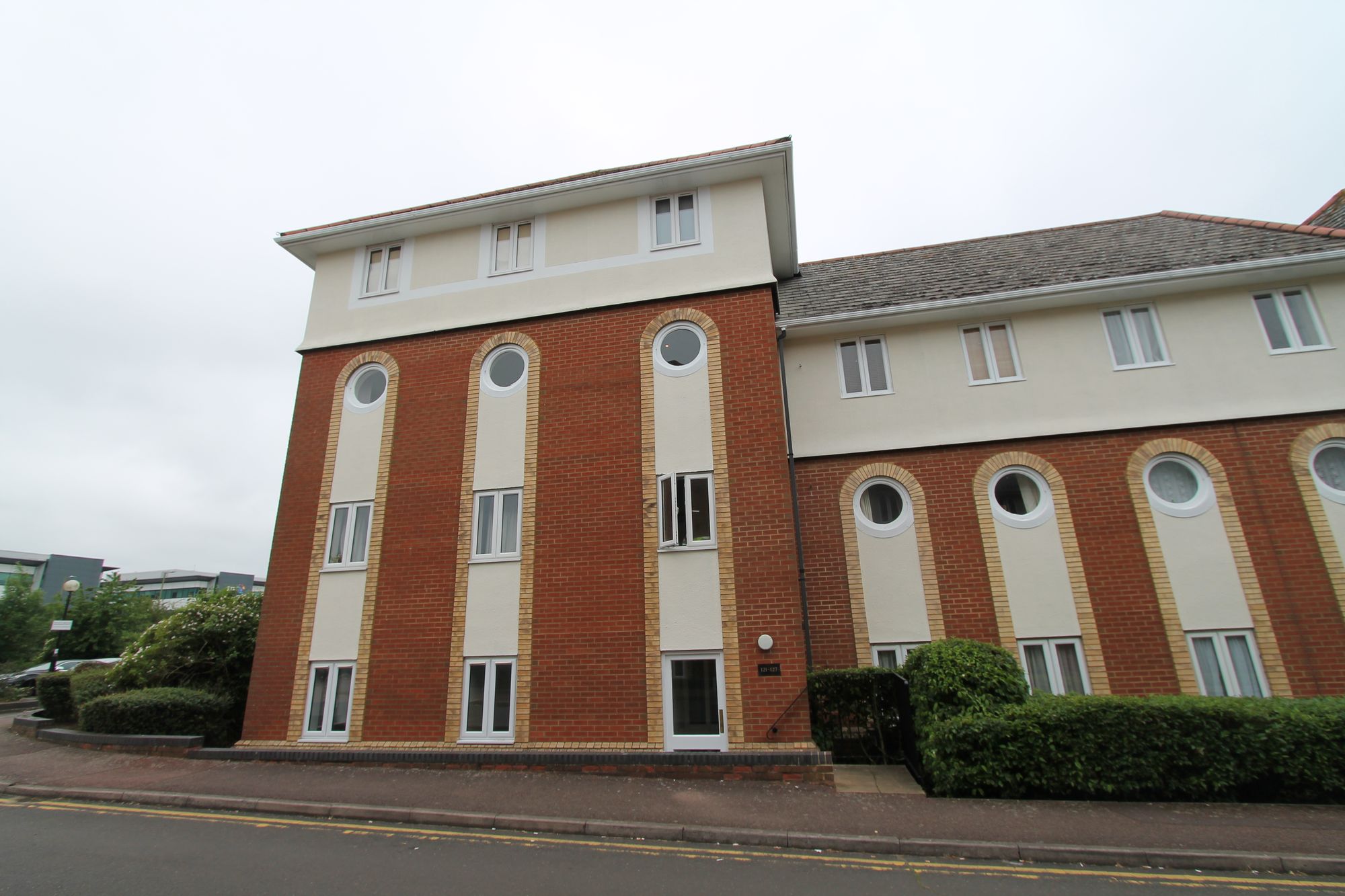  Walsingham Close, Hatfield, AL10