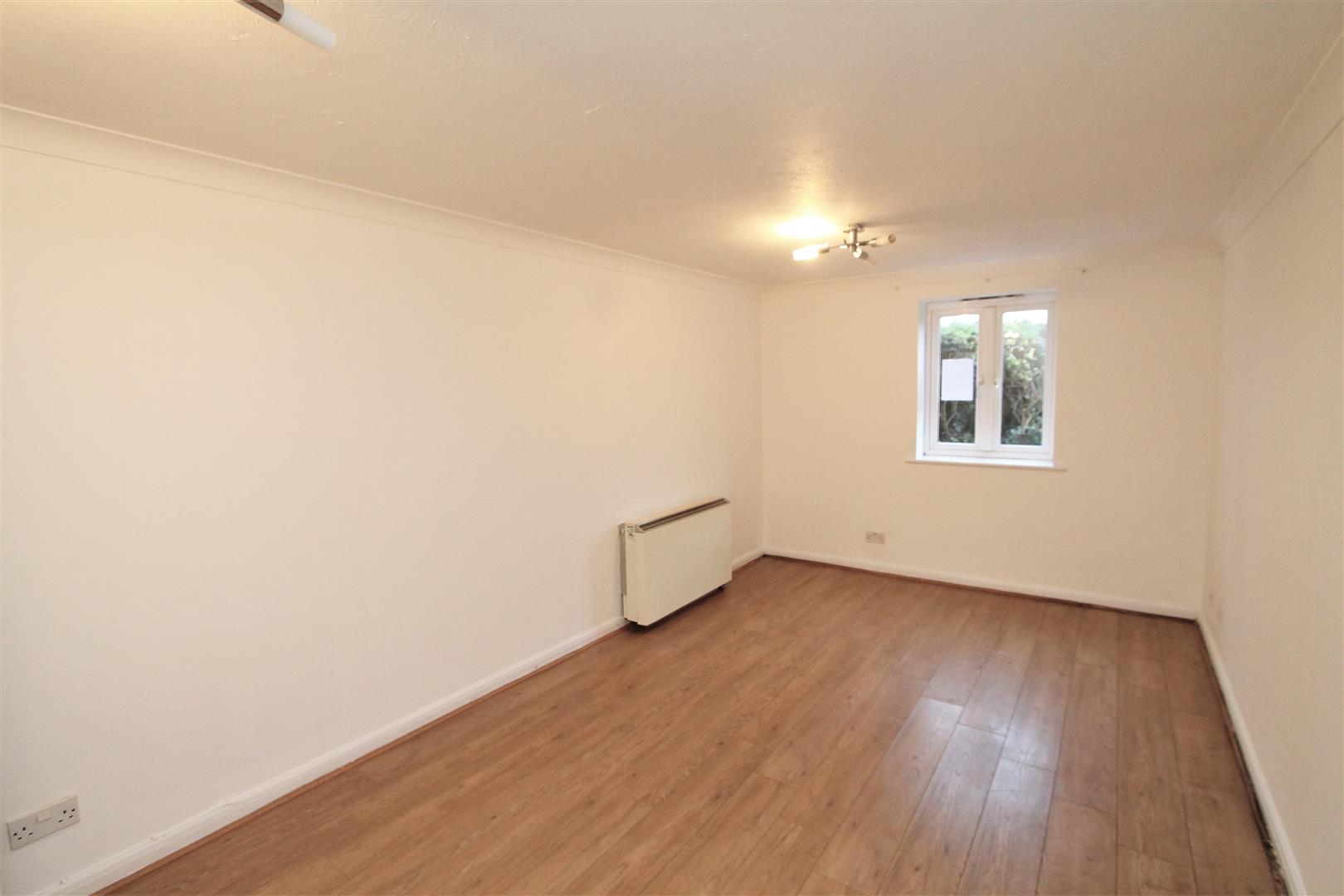 Property in Walsingham Close, Hatfield, Hertfordshire, AL10 0RR