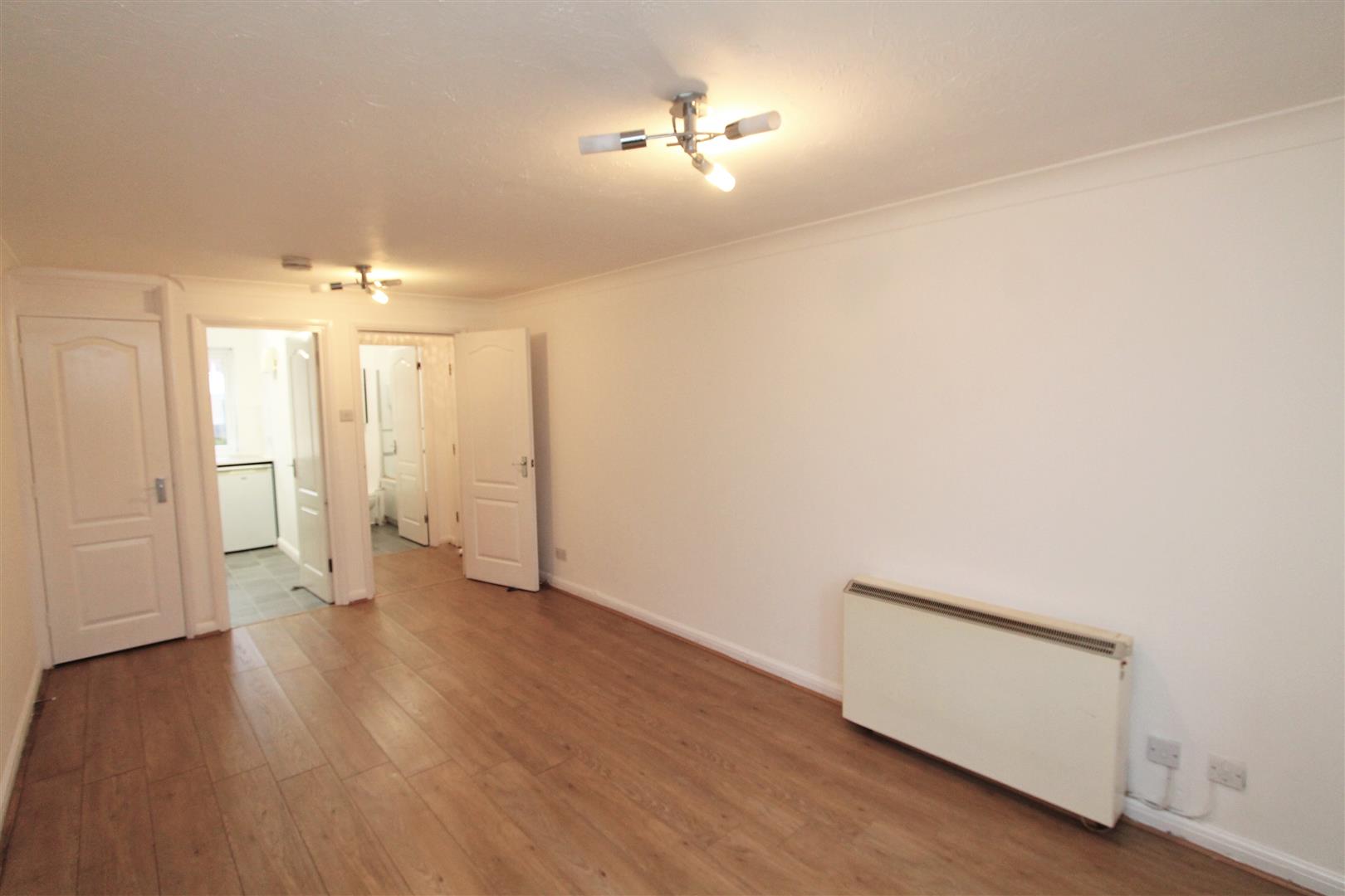 Property in Walsingham Close, Hatfield, Hertfordshire, AL10 0RR