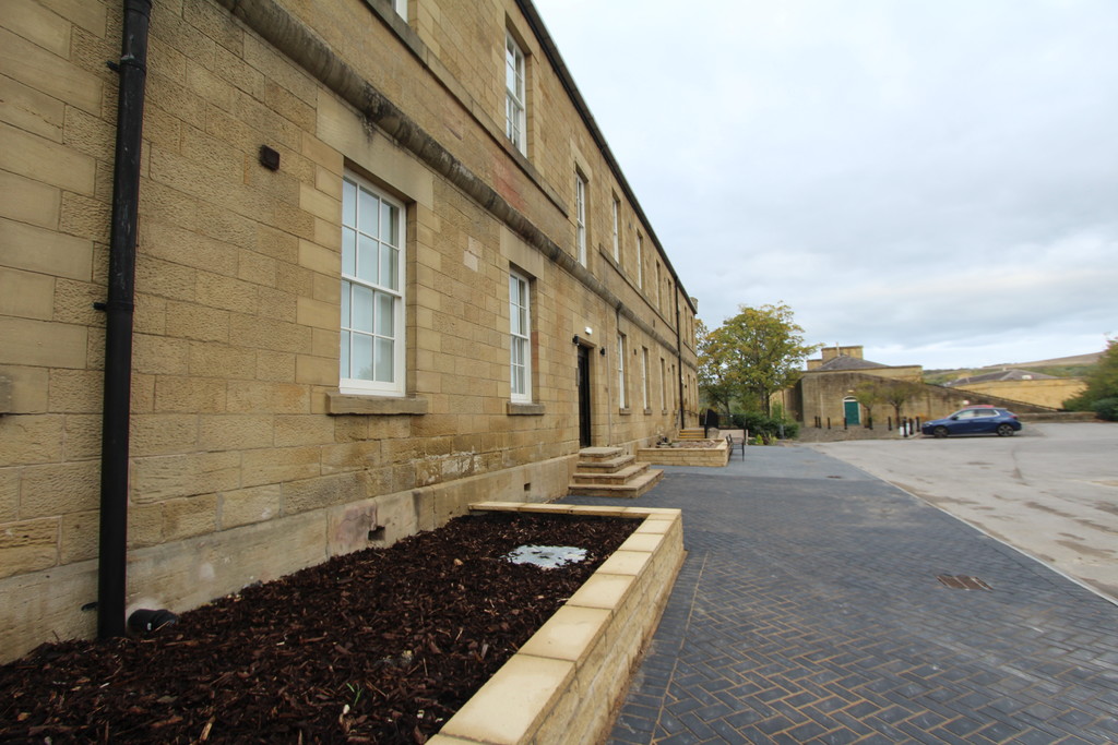 Dragoon Court, Penistone Road, S6