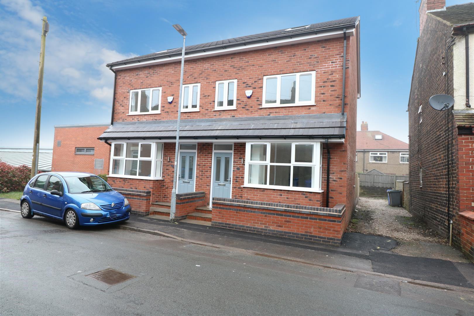 Property in Thomas Street, Packmoor, StokeOnTrent, Staffordshire, ST7 4SS