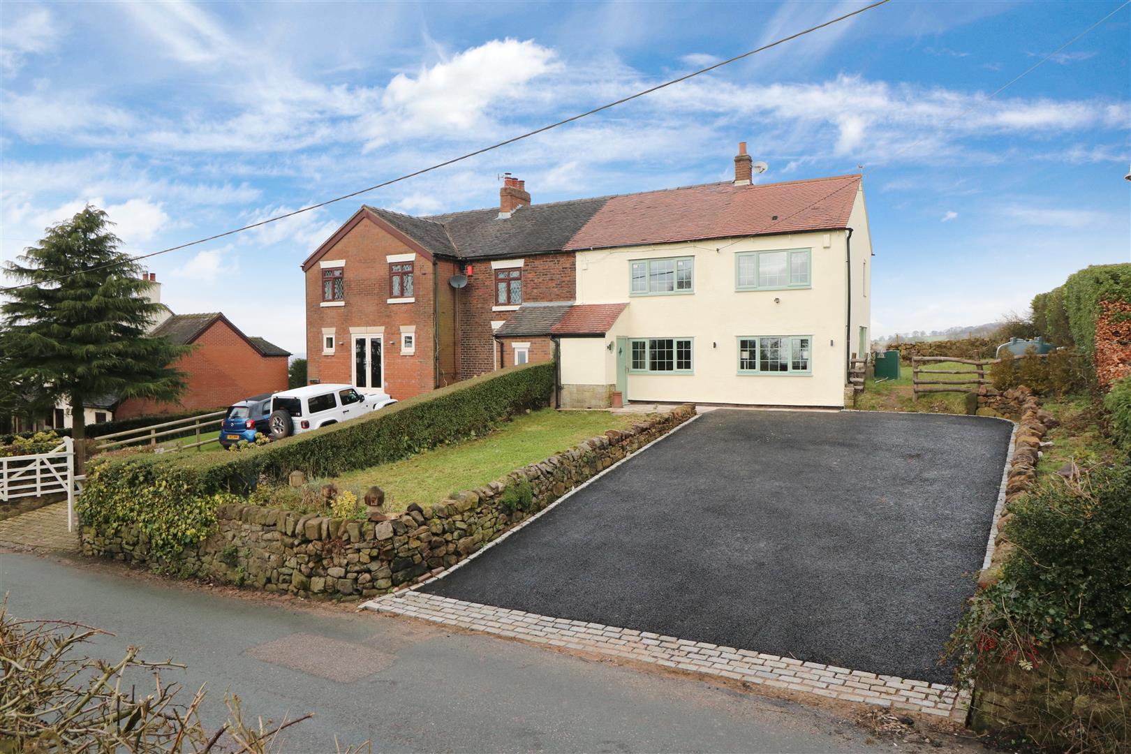 Property in Eaves Lane, Bucknall, StokeOnTrent, Staffordshire, ST2 8LY