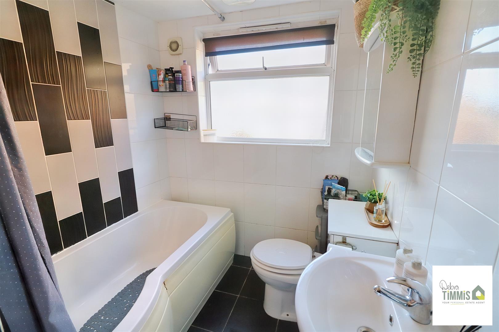 Property in Hamil Road, Burslem, StokeOnTrent, Staffordshire, ST6 1BA