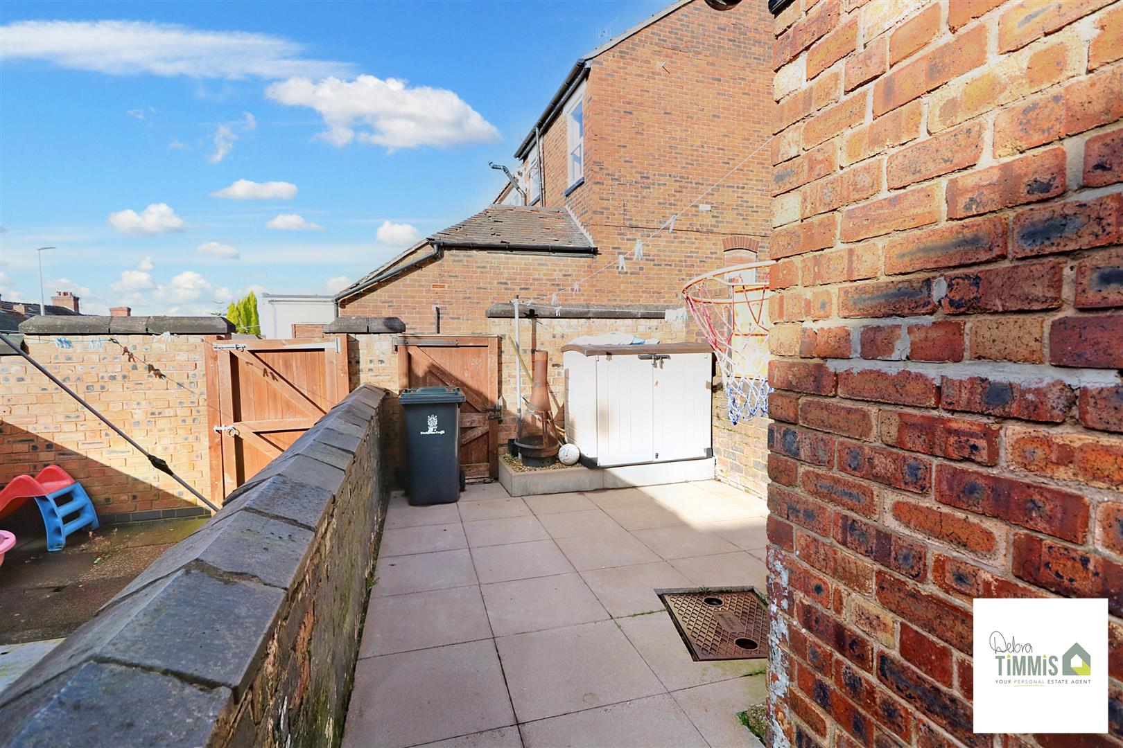 Property in Hamil Road, Burslem, StokeOnTrent, Staffordshire, ST6 1BA