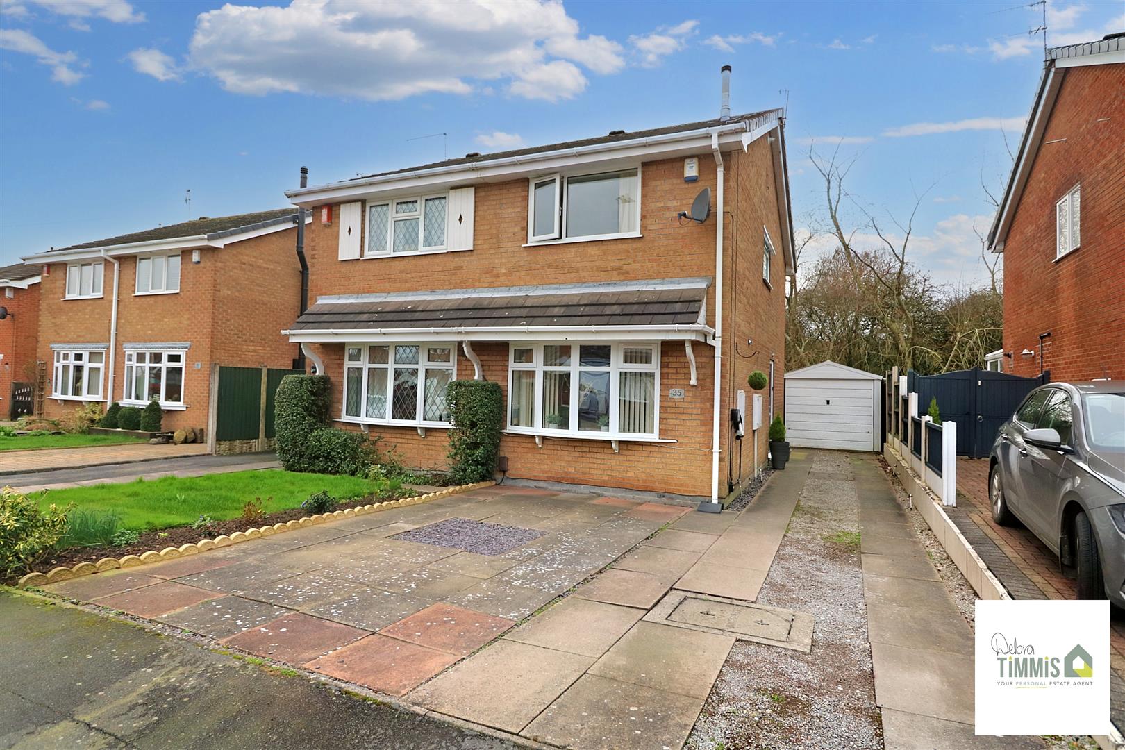 Property in Dunsford Avenue, Milton, StokeOnTrent, Staffordshire, ST2 7PJ