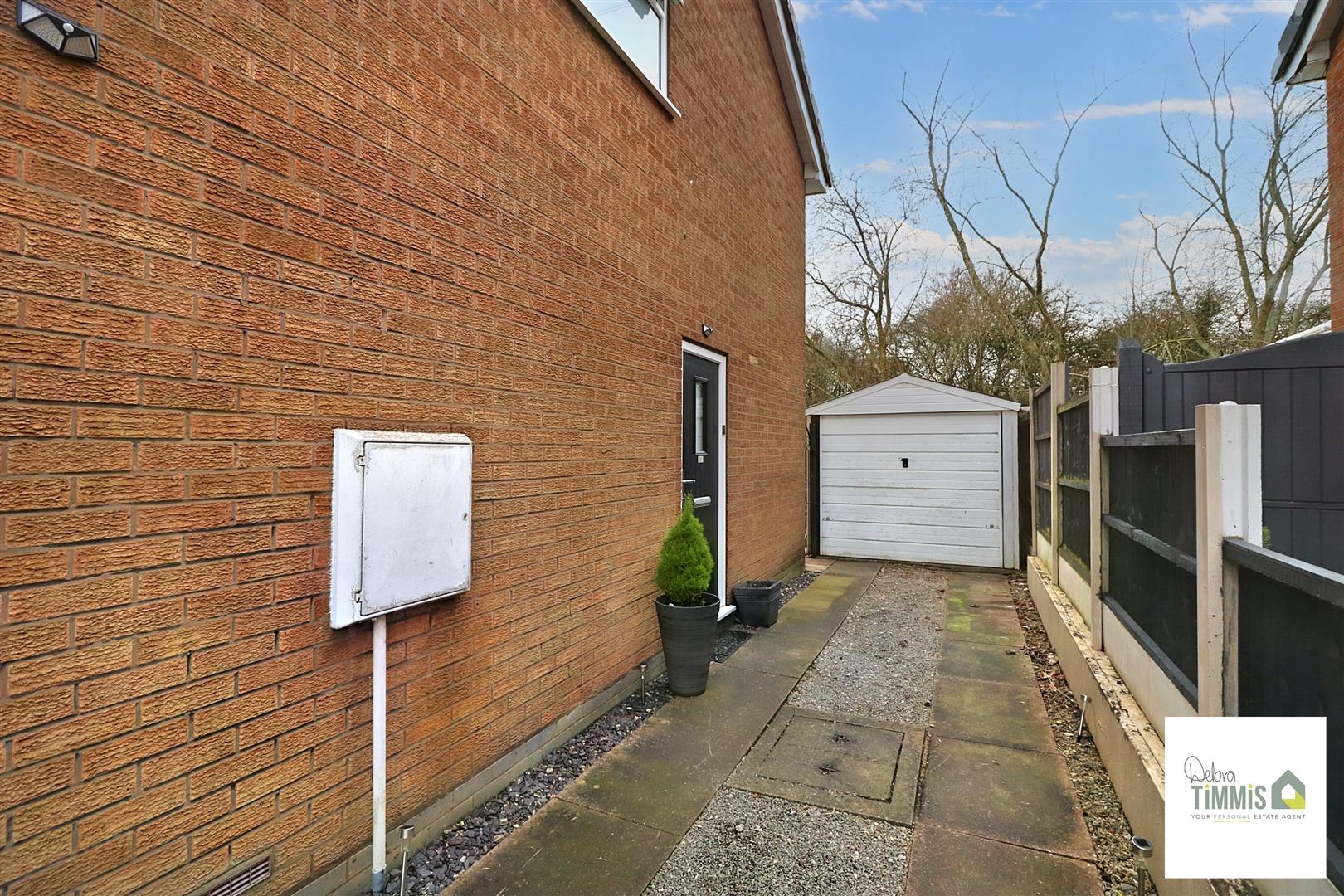 Property in Dunsford Avenue, Milton, StokeOnTrent, Staffordshire, ST2 7PJ