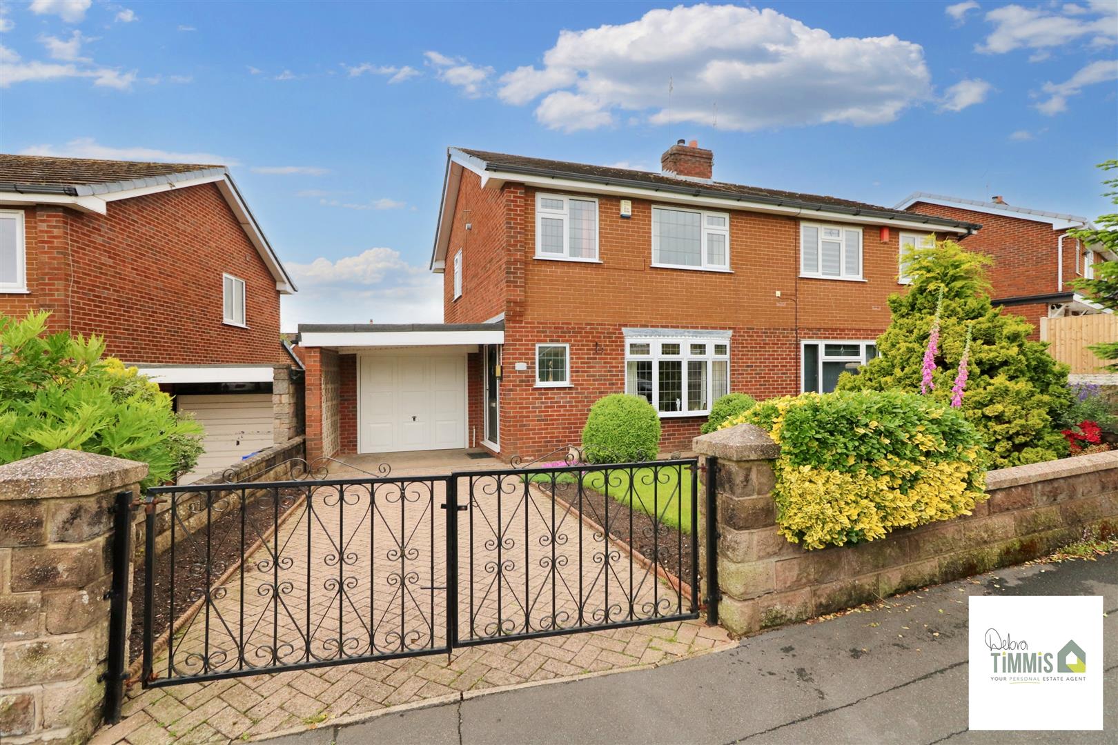 Property in Wallis Way, Baddeley Green, StokeOnTrent, Staffordshire