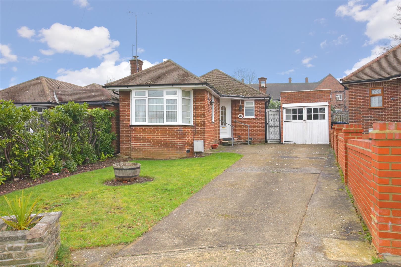 Property in Lindal Crescent, Oakwood, Enfield, Middlesex, EN2 7RP