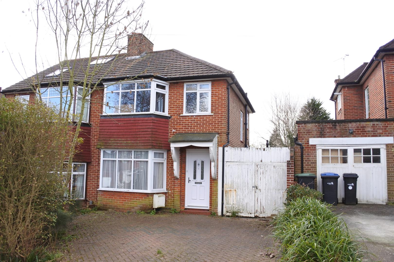 Property in Lowther Drive, Oakwood, EN2 7JN