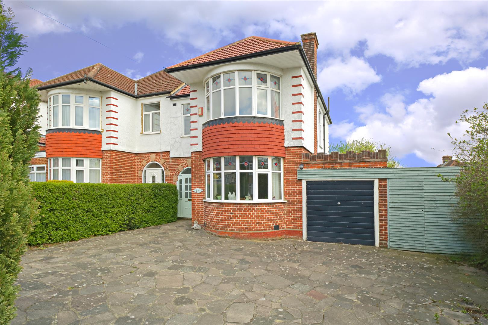 Property in Prince Avenue, Oakwood, N14 4TP