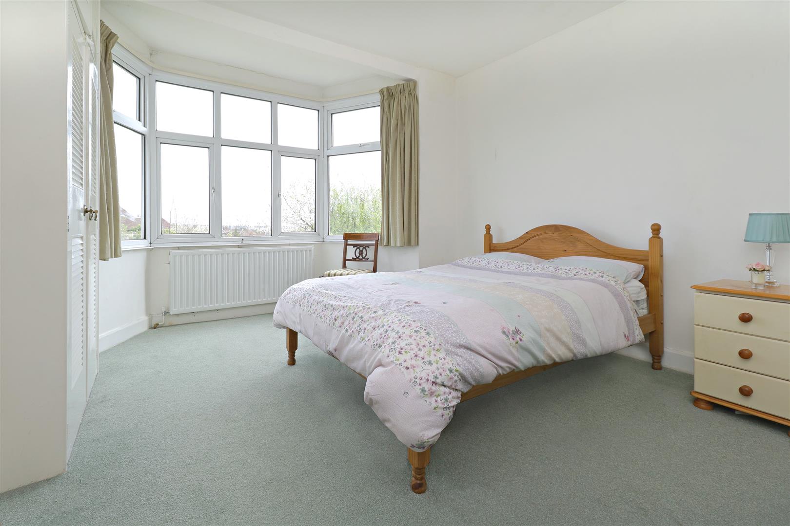 Property in Prince Avenue, Oakwood, N14 4TP