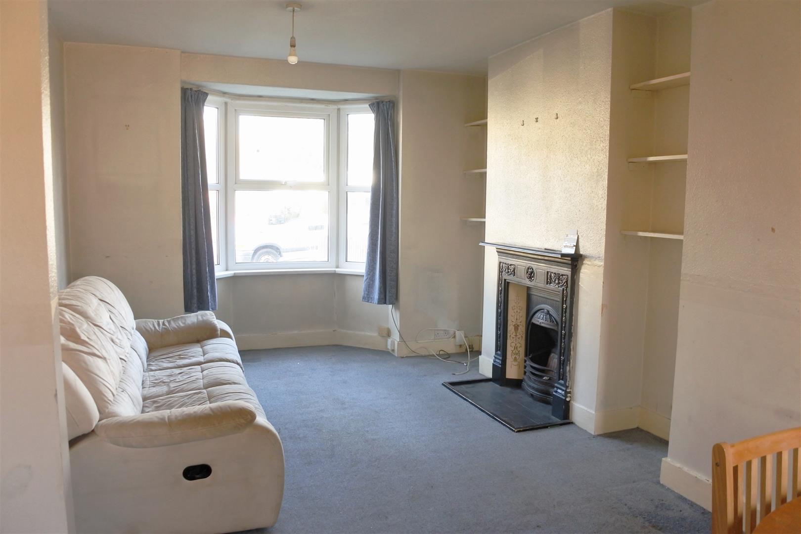 Property in Avenue Road, Southgate, N14 4EA