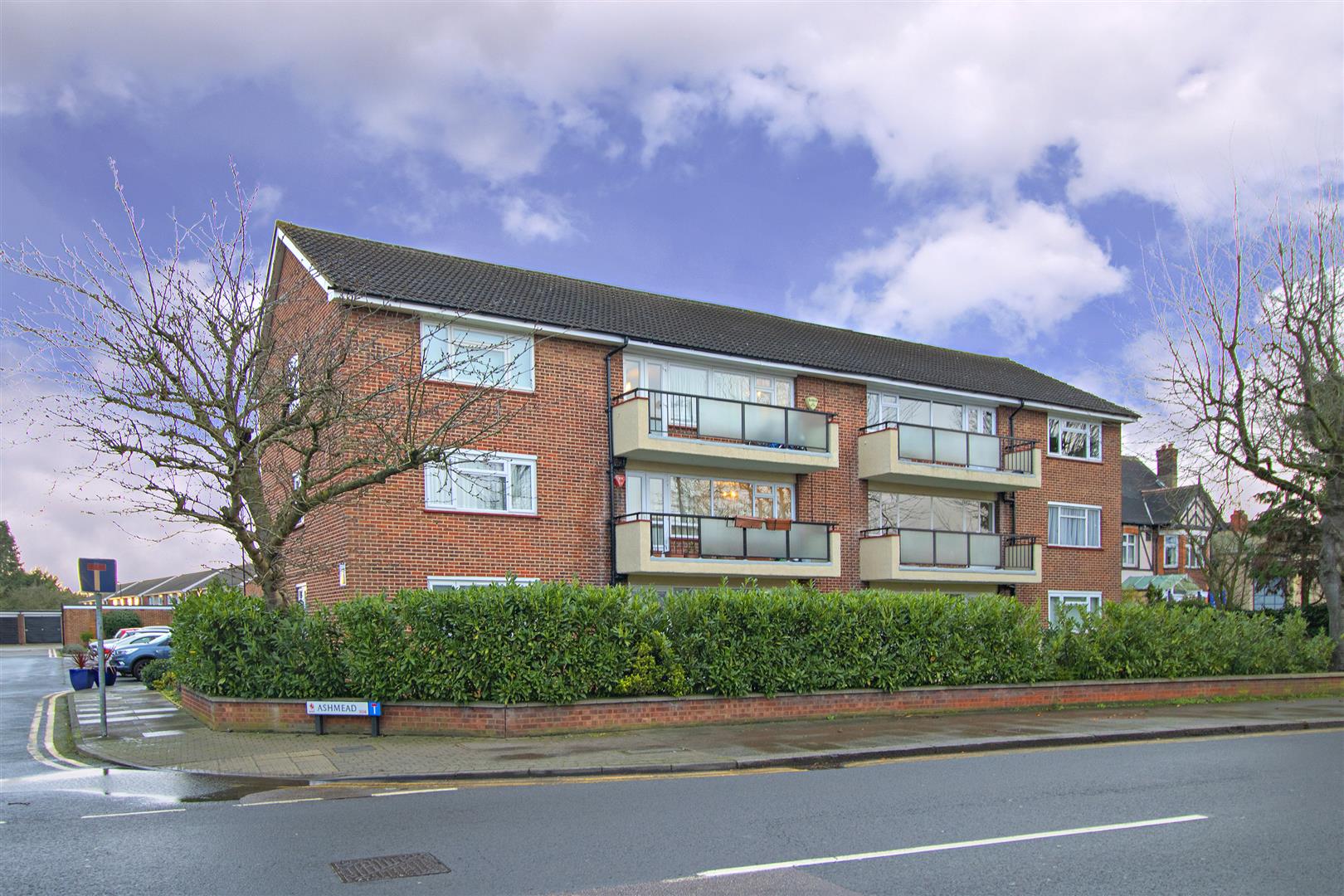 Property in Ashmead, Chase Road, Oakwood, N14 4QX