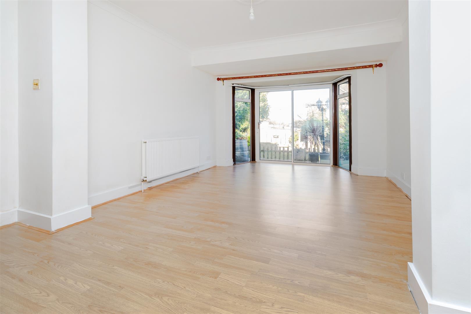 Property in Lonsdale Drive, Oakwood, EN2 7LP