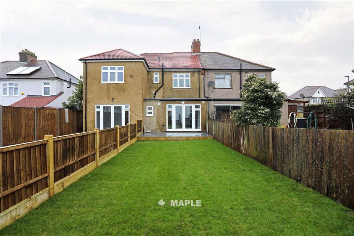 Property in Pinner View, Harrow, HA1