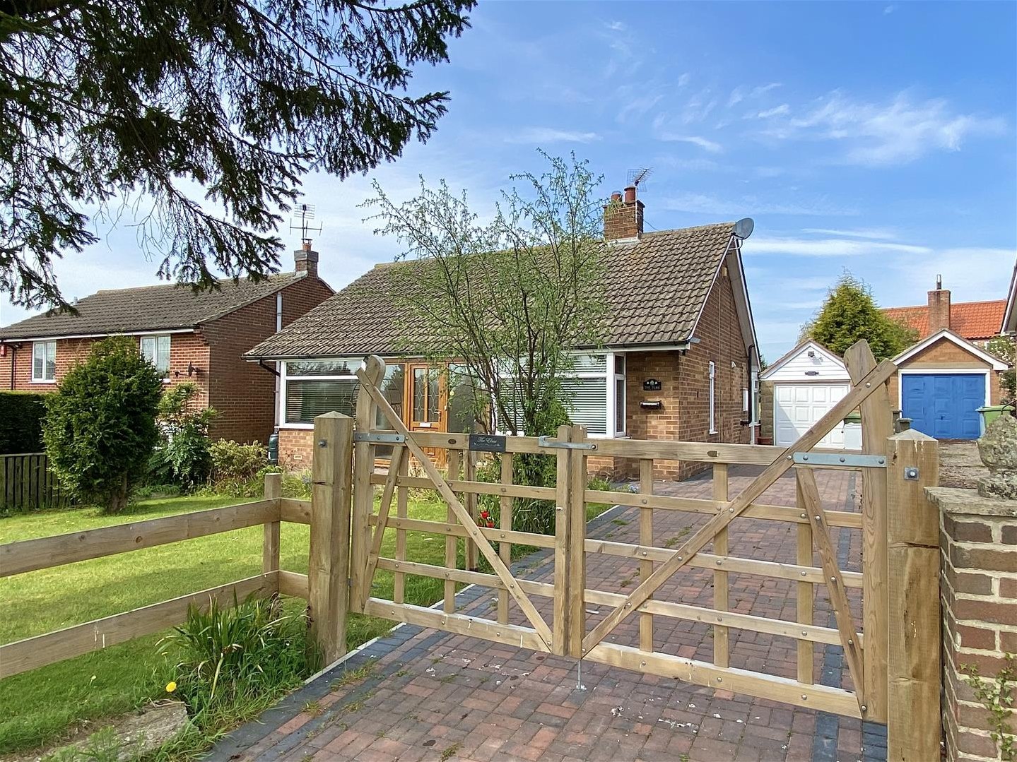 Estate Agents in Newark & Southwell Sales & Lettings Agency Alasdair Morrison & Partners