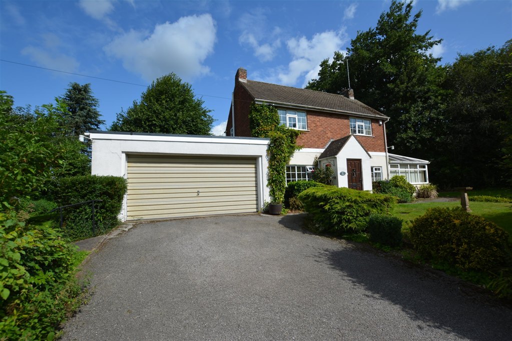 Property in Rufford Lane, Rufford, Newark, Nottinghamshire, NG22 9DG
