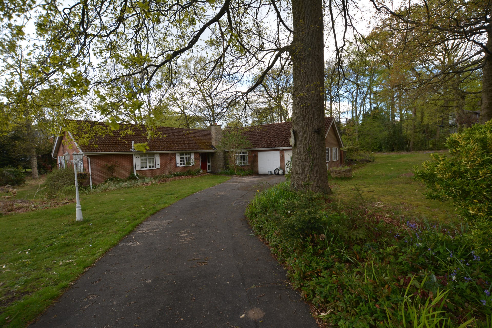 Property in Sheepwalk Lane, Ravenshead, Nottingham, NG15 9FD