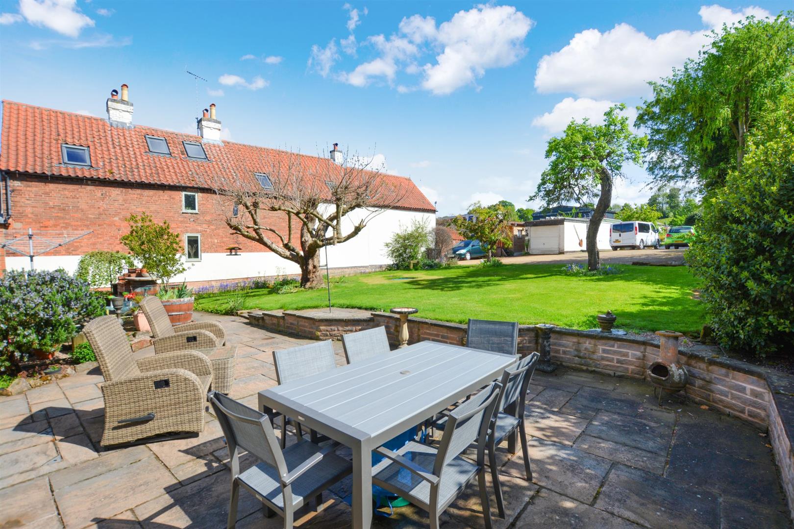 Property in Lowdham Lane, Woodborough, Nottingham, NG14 6DN