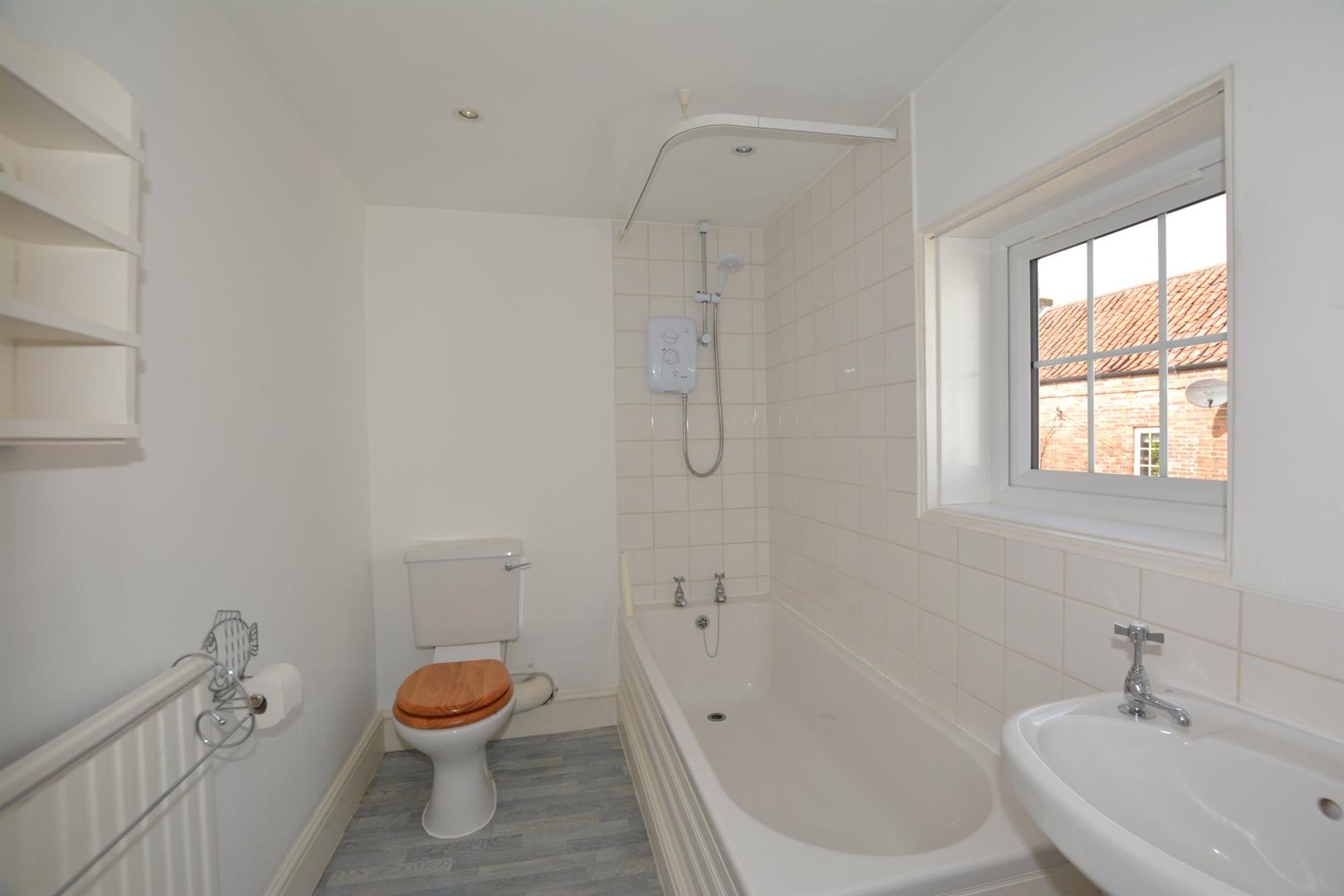 Property in Maypole Green, Wellow, Wellow Newark, Nottinghamshire, NG22 0FE