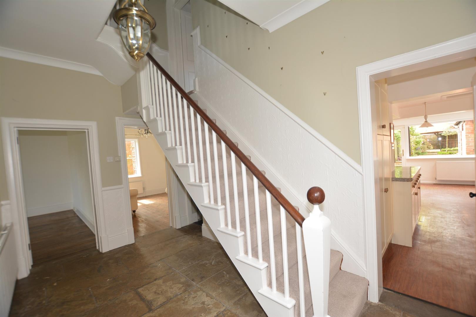 Property in Maypole Green, Wellow, Wellow Newark, Nottinghamshire, NG22 0FE