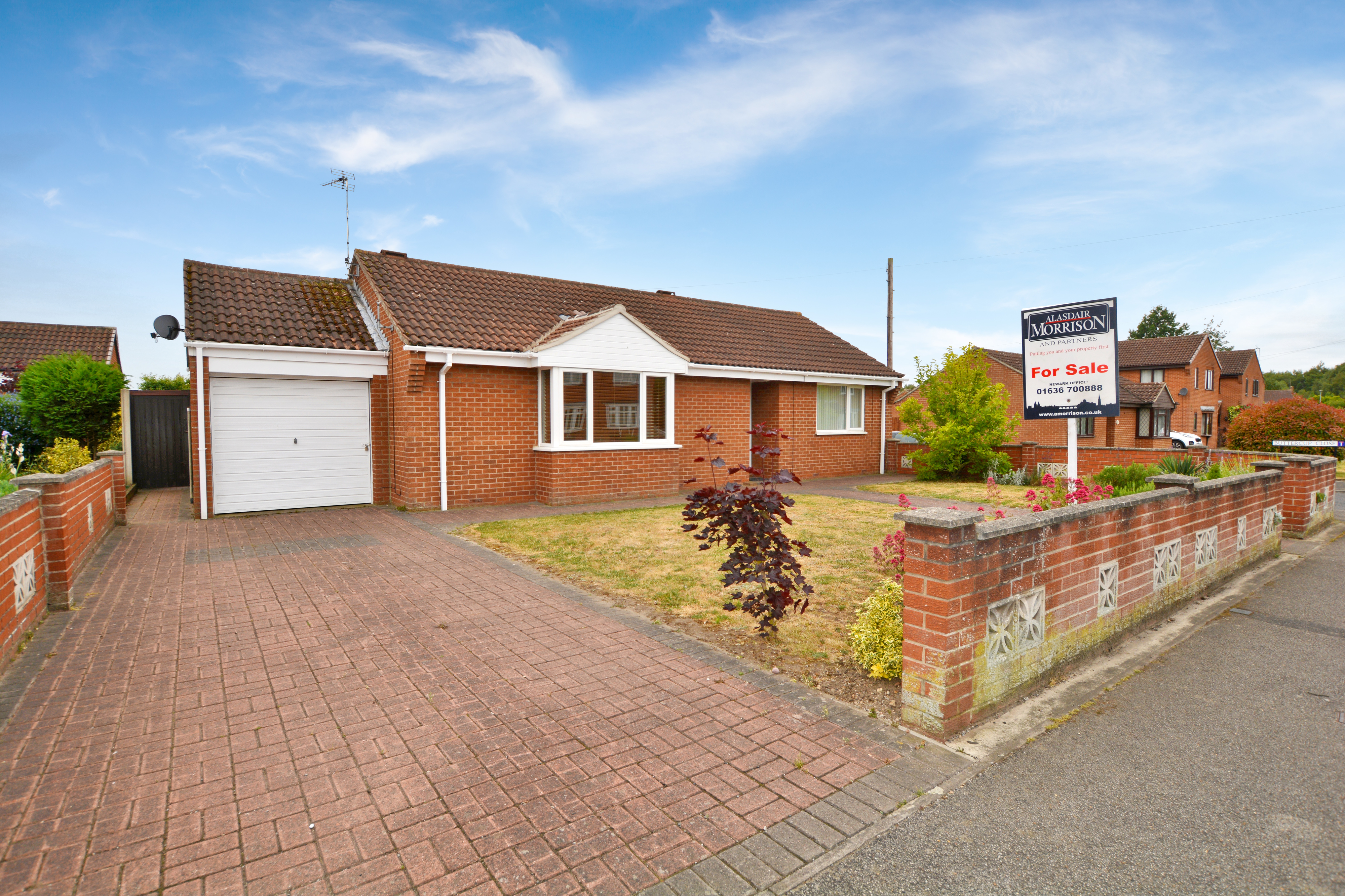 Property in Rowan Way, New Balderton, Newark, Nottinghamshire, NG24 3BJ