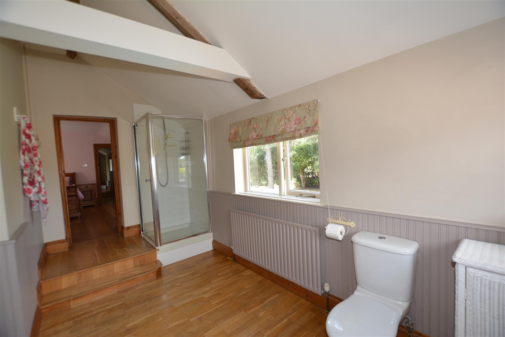 Property in Hockerton Road, Upton, Southwell, Nottinghamshire, NG23 5TJ