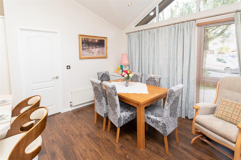 9 Grand Eagles Luxury Lodge Park, Auchterarder, PH3 1ET